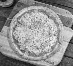 Plate Cheese Pizza