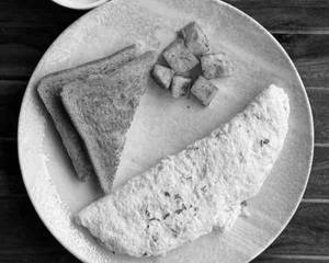 Egg White Chicken Omelette