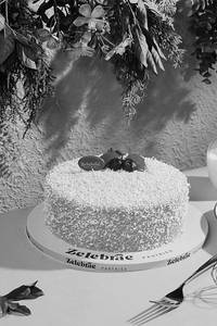 Midnight Strawberries Le Che 500gm
