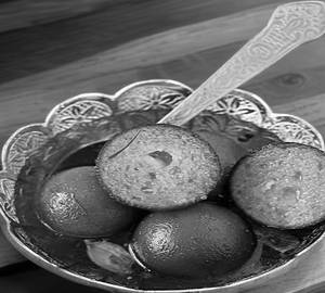 Hot Gulab Jamun