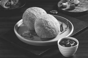 Pyaz Kachori 2 Pcs (200-250 GM)