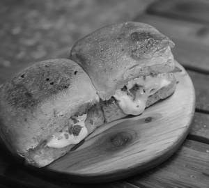 2 Butter Chicken Pav