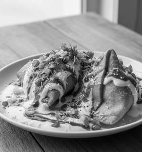 Dahi samosa chaat