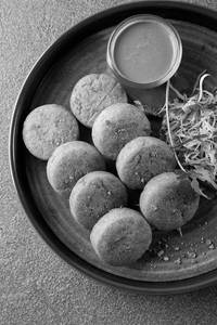 Dahi Bhari Tikki