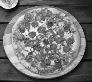 Chicken sausage pizza