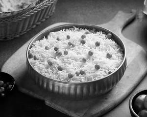 Green Peas Pulao With Raita