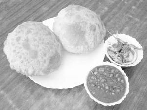Chole Poori Plate (2 Poori)