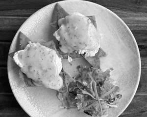 Eggs Benedict