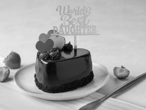 Daughter's Day Special Chocolate & Strawberry Heart Bento Cake [300g]