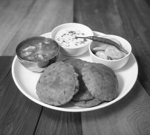 Kuttu ki poori with aloo sabzi