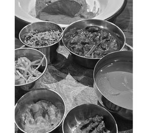 Khasi jaintia mini platter veg