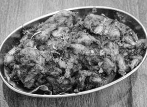Malli Kozhi (green Chicken) Varuval