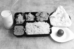Rangoli Thali