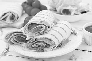 Cheesy Royal Chicken Ham Wraps