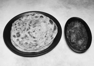 Laccha Paratha With Chilli Chicken