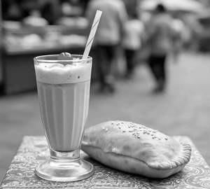 Karikkin Shake + Pocket Shawarma