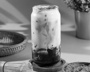 Iced Matcha Blueberry Latte