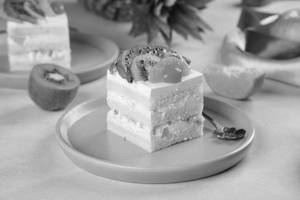 Almond Fresh-Fruit Pastry