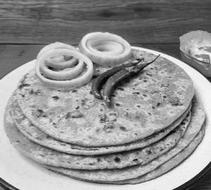 Aloo pyaz pratha