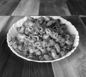 Veg macaroni pasta