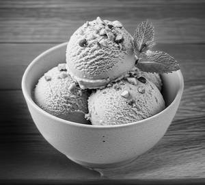 Pista ice cream
