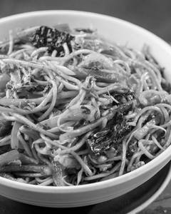 Chilli garlic noodles