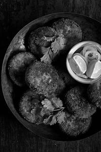 Dhai Kabab