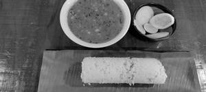 Puttu With Green Piece Curry  And Salad Combo