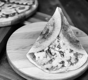 Cheese masala dosa