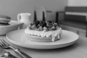 Cream Cheese & Fresh Fruits Pancake