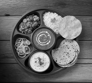 Paneer Mix Veg Thali