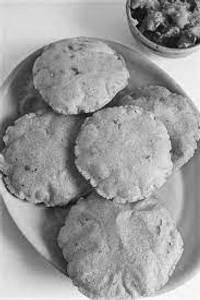 5 poori with aloo sabzi