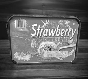Strawberry 700 Ml Tub