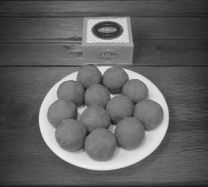 Besan Laddu
