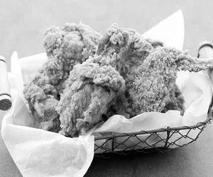 8 Pcs Broasted Chicken