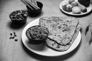 Chana Masala + Parath (2pcs)