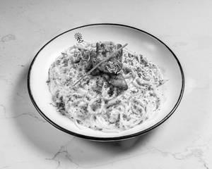 House Spaghetti Carbonara