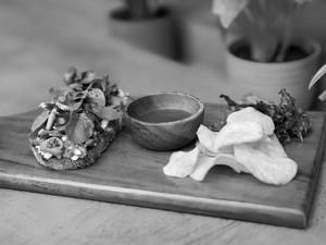 Mushroom Zenwich With Herbed Ricotta Spread
