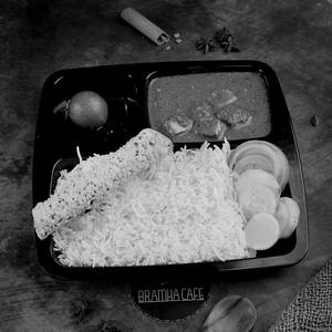 Ghee Rice With Palak Paneer