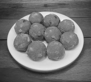 Desi Ghee Atta Laddu
