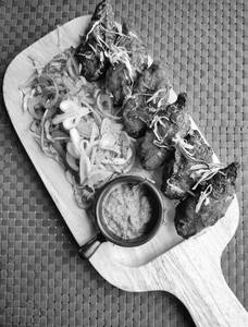 Tandoori Chicken Momo [6Pcs]