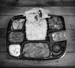Thora Aur Special Non Veg Thali