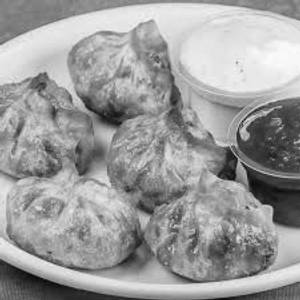 Veg Fried Momos (6Pcs.)