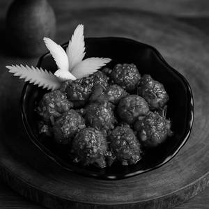 Vegetables Manchurian Dry