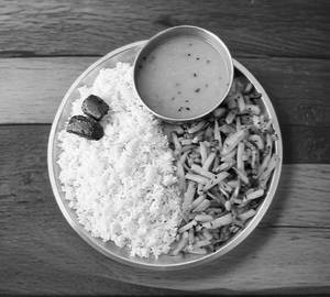 Rice with dal & aloo vaja