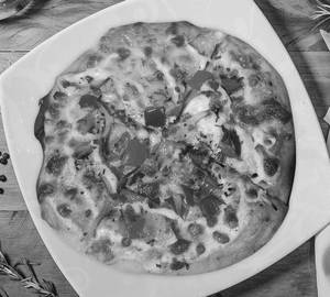 Paneer Paradise Pizza