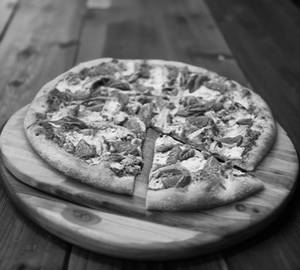 Chicken Tomato Pizza