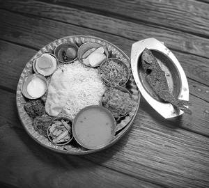 Pona fish rice Thali 