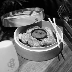 Chicken Momos   8 Pcs