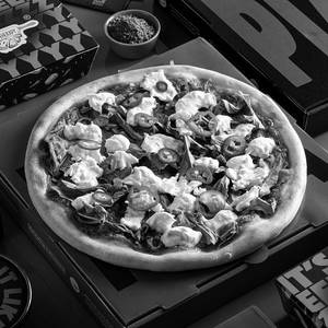Speziato Burrata Pizza